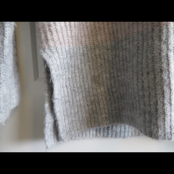 Cable & Gauge Knitted Sweater - Picture 4 of 5
